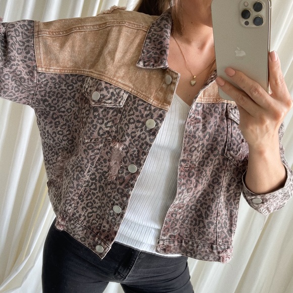 • LEOPARD JACKET - Picture 4 of 8